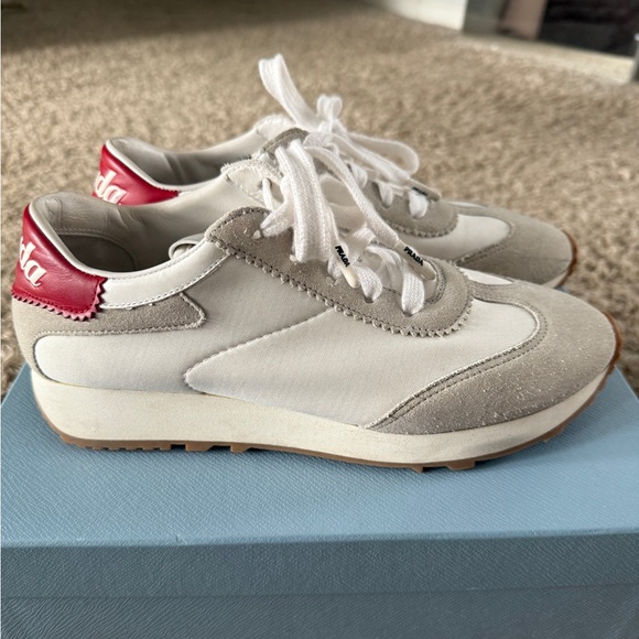 Prada sneakers size 38.5 - Picture 4 of 9